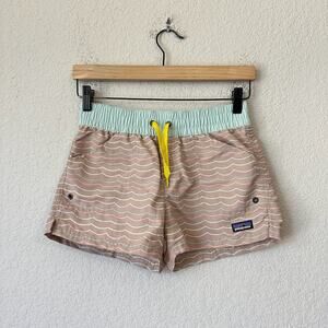PATAGONIA Costa Rica Baggies Shorts Tan Wave Striped Elastic Waist Nylon